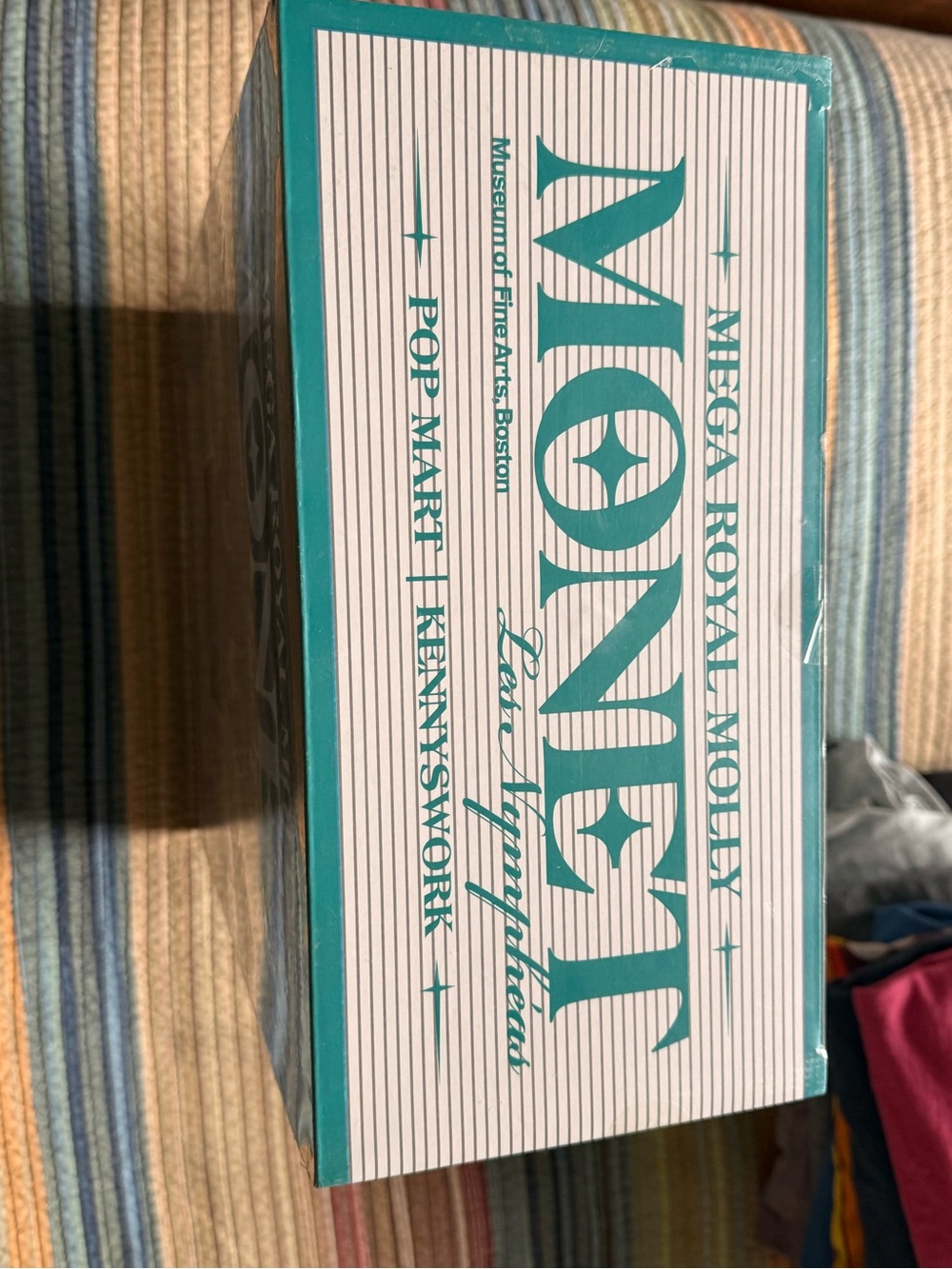 Mega Royal Molly Collectible Figure 400% - Picture 4 of 7